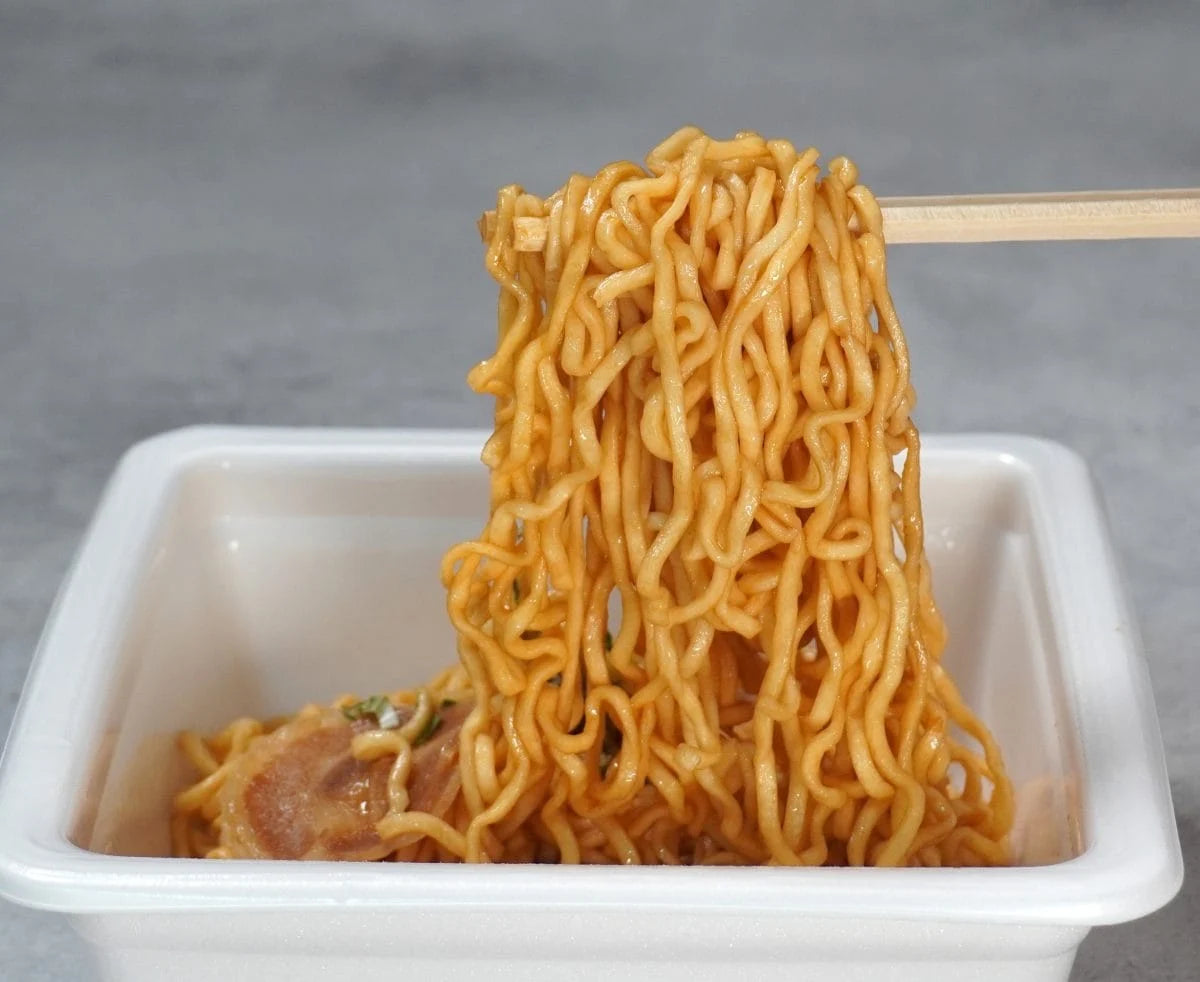 【現貨】明星 NEO - 松露香雞油拌麵杯麵 (2個)