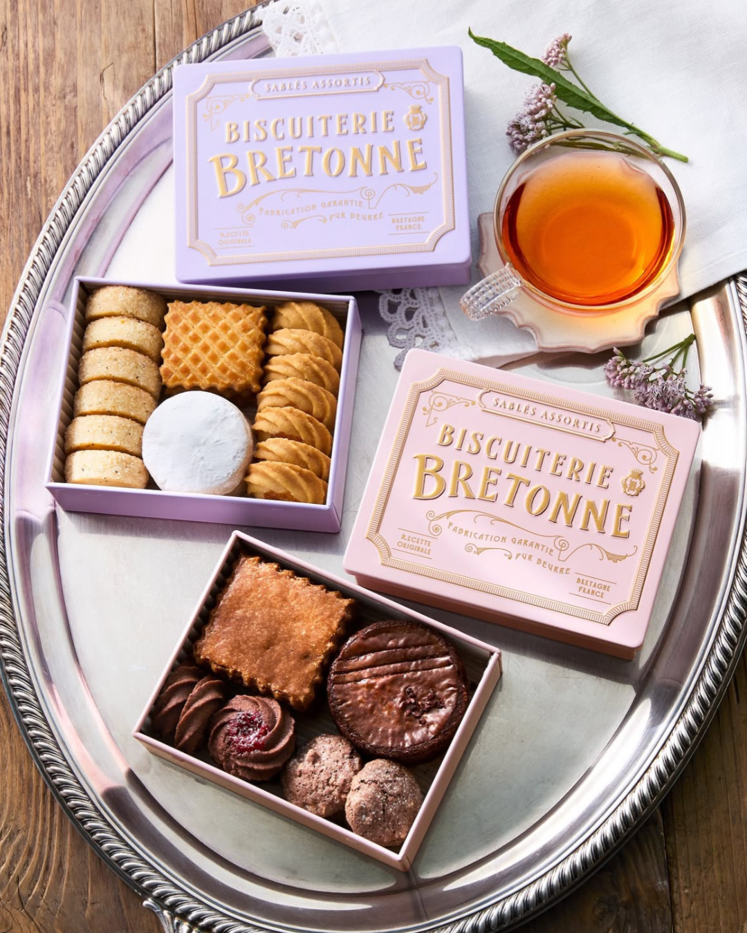 【預訂】【情人節限定】BISCUITERIE BRETONNE - 粉紅鐡盒 & 紫鐡盒各1