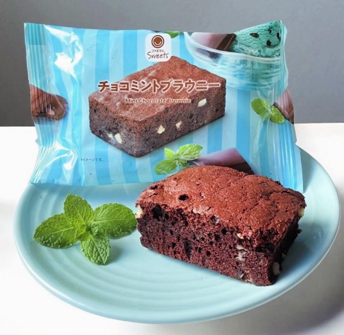 【現貨】FAMILY MART - MINT CHOCOLATE BROWNIE