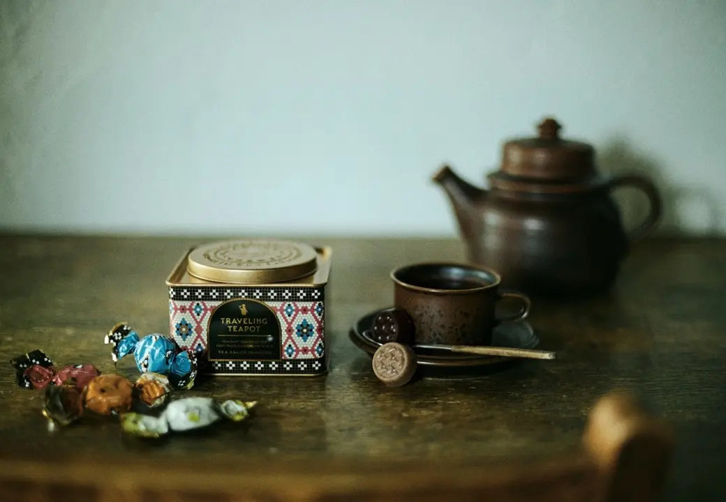 【預訂】【情人節限定】喫茶ペンギン TEA SALON PENGUIN - TRAVELLING TEAPOT旅行茶壺(鐵盒)